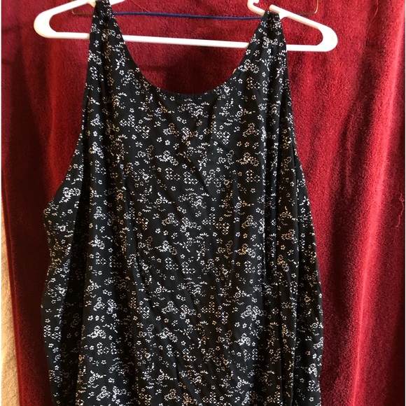 Very cute tank top - Picture 1 of 2